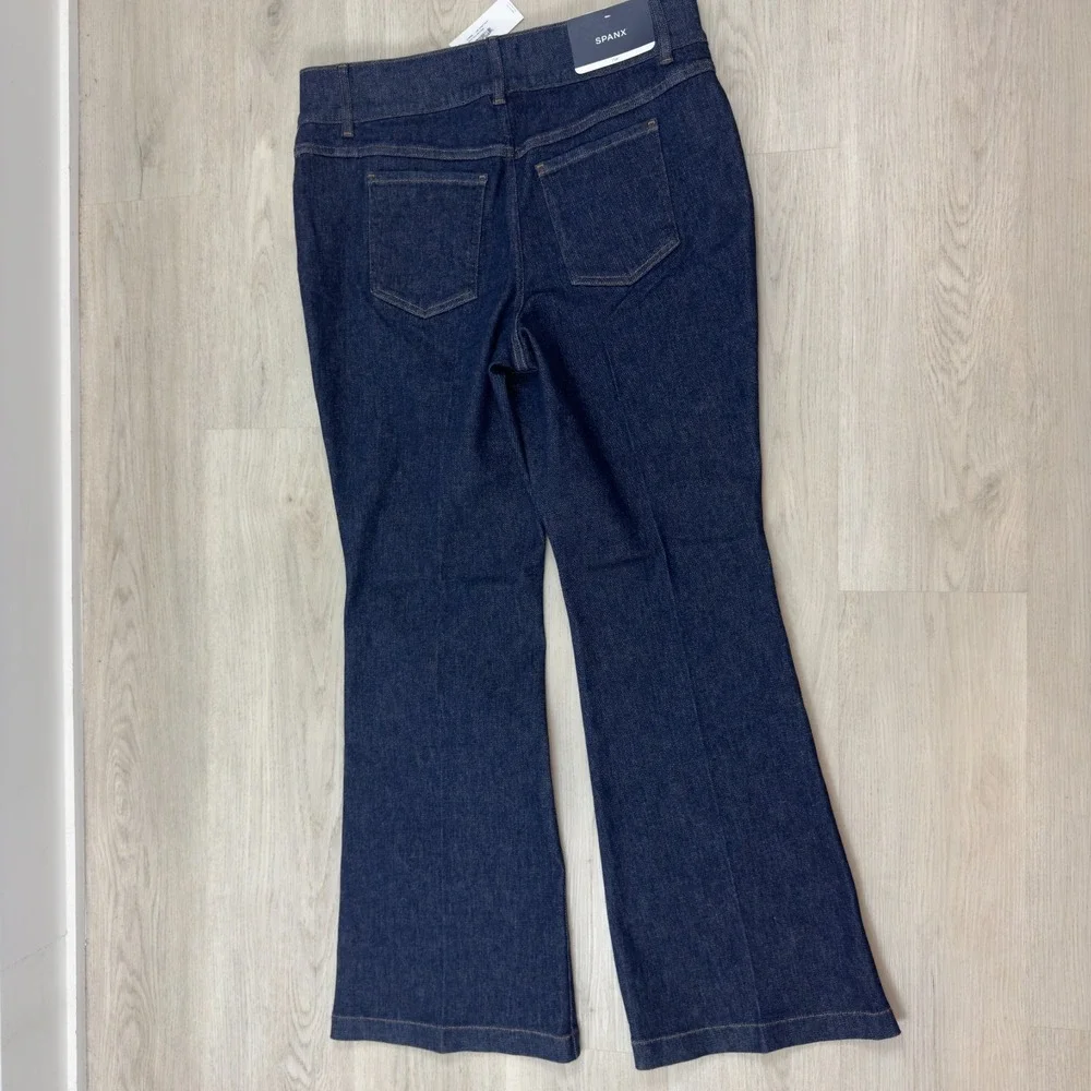 Spanx SpanxShape EveryWear Flare Jeans Size 1X Petite Raw Indigo Wash 21266Q